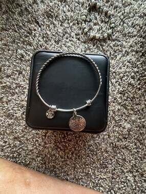 Love This Life Silver Tone Twisted Wire Charm Bangle Bracelet